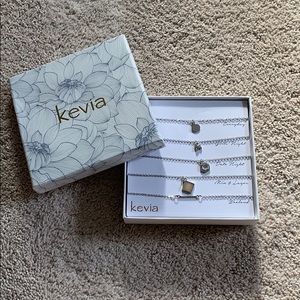Kevia style silver layered necklace set